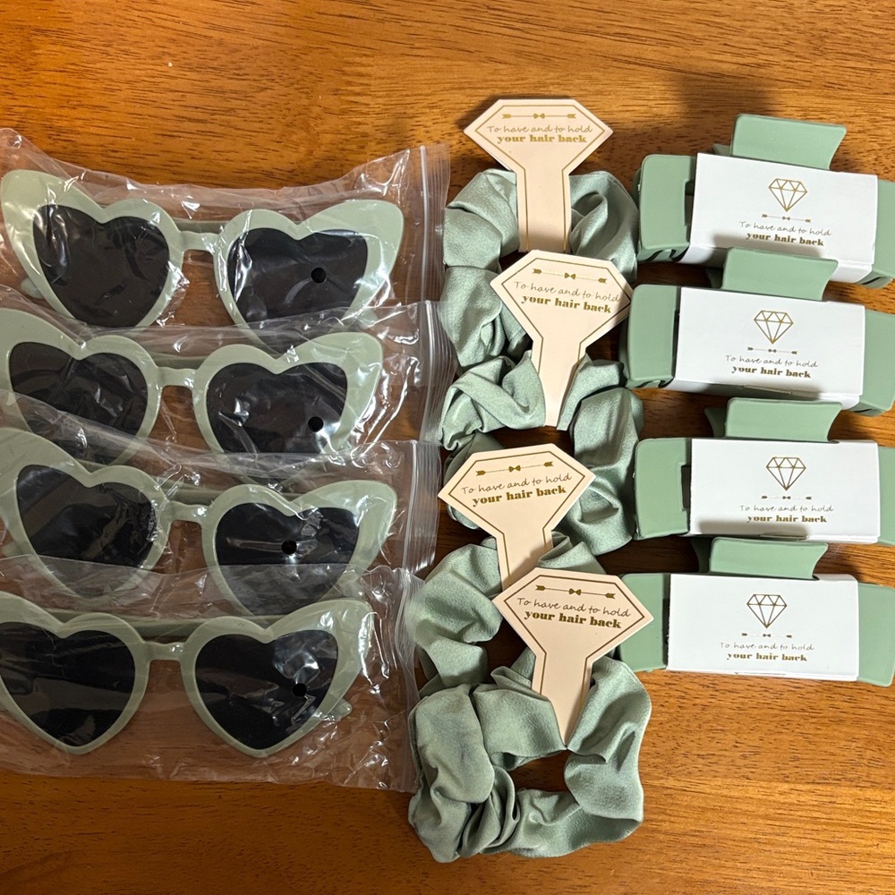 Heart-Shaped Sunglasses and Scrunchie Set - Green